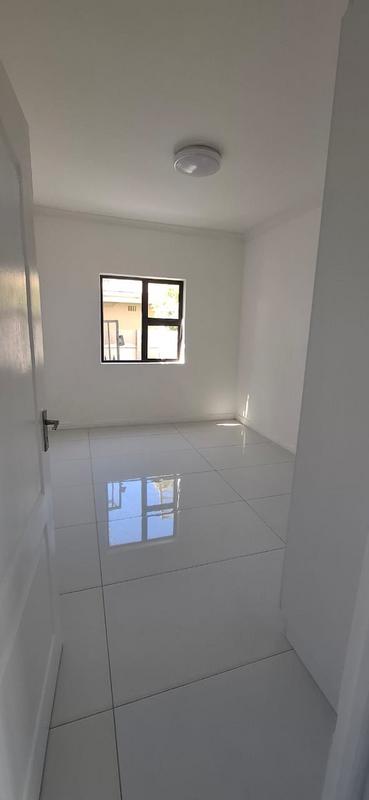 To Let 2 Bedroom Property for Rent in Panorama Western Cape